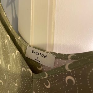 Aritzia tank blouse. Size M. silky fabric. EUC